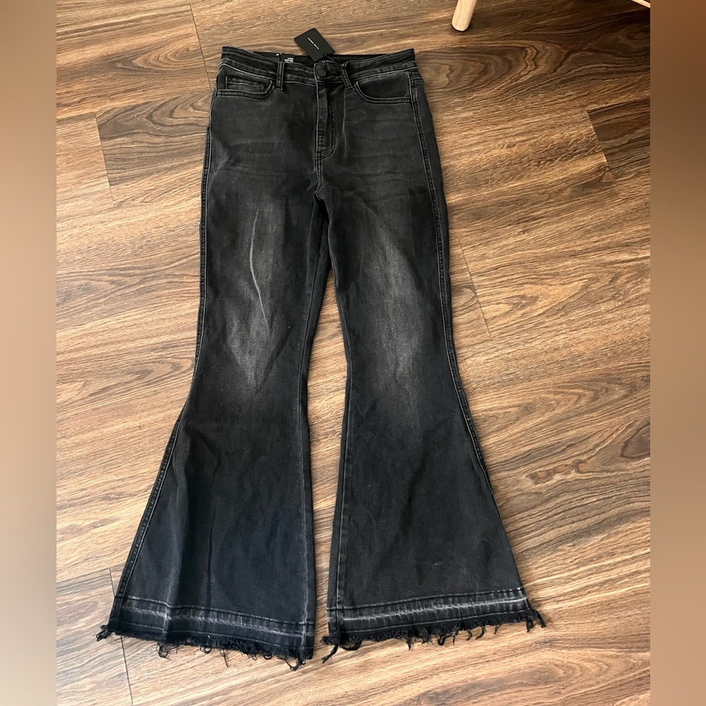 Women’s Flare Bottom Jean